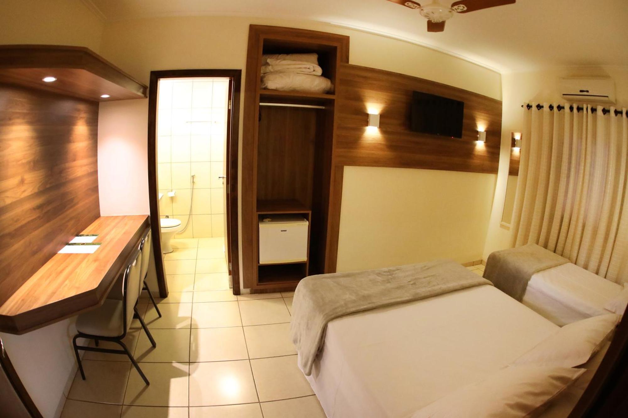 Hotel Roda D'Agua Andradina Quarto foto
